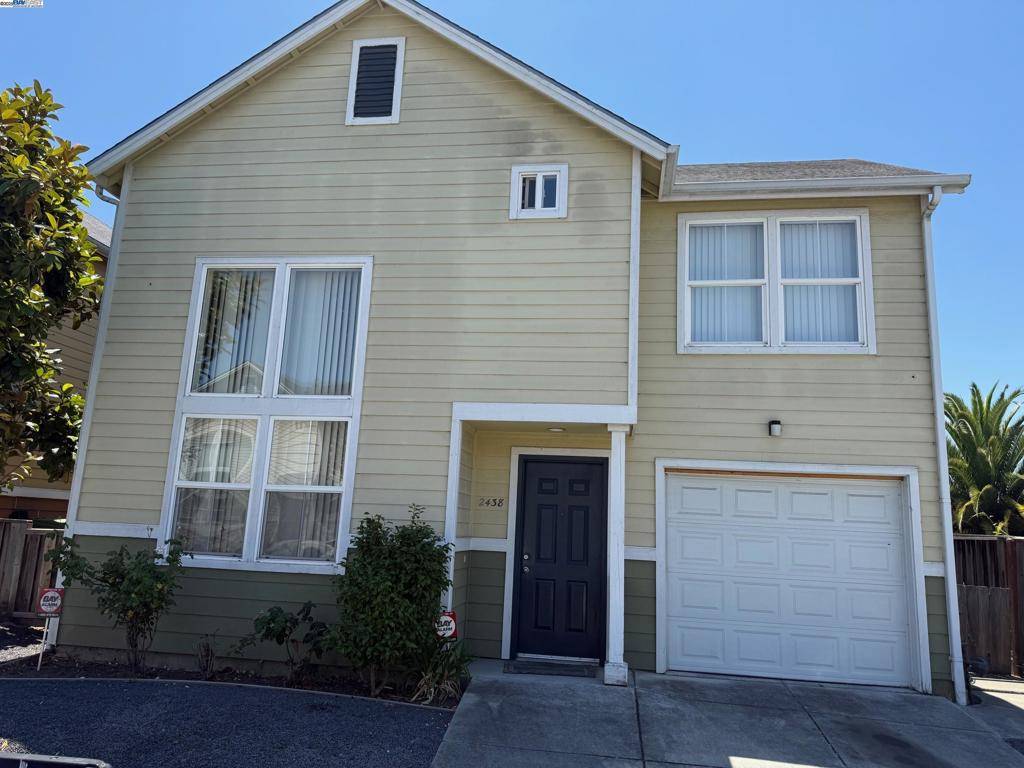 Oakland, CA 94603,2438 Savannah Court