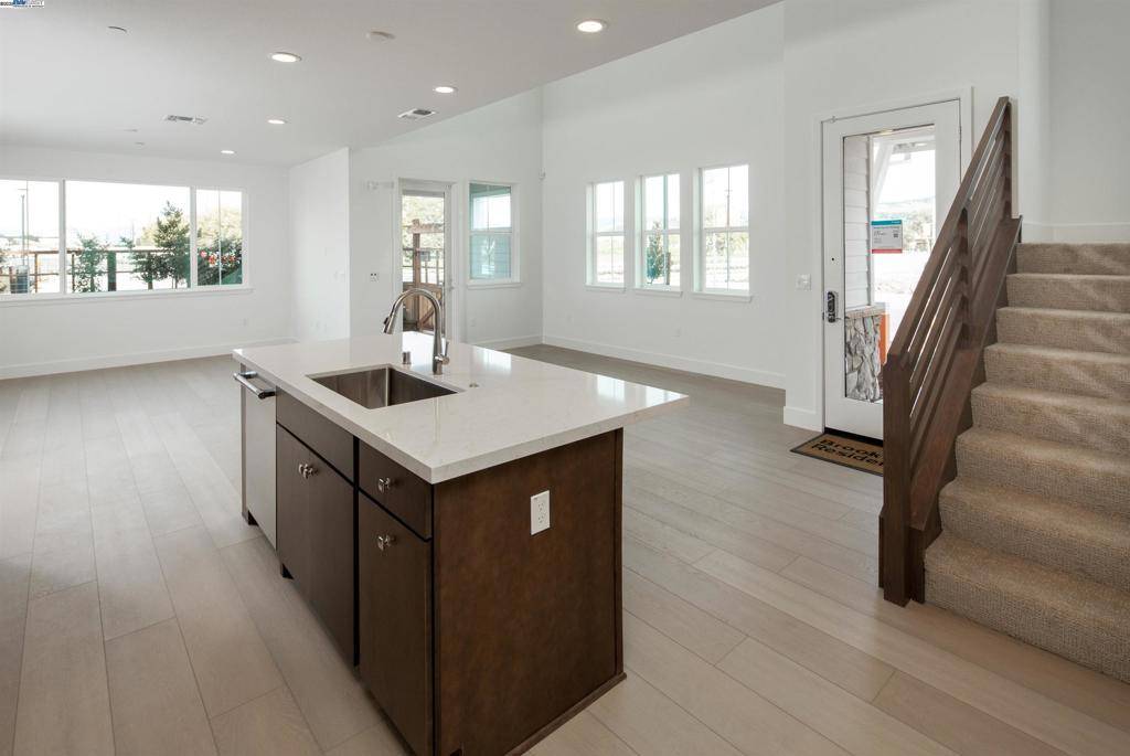 Napa, CA 94558,101 Ripple Way #1704