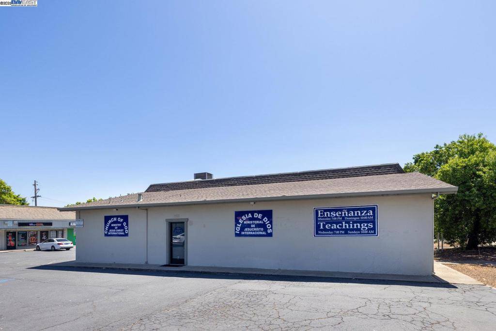 Pittsburg, CA 94565,4015 Railroad Avenue