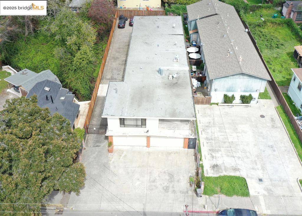 Oakland, CA 94602,3300 Brookdale Ave