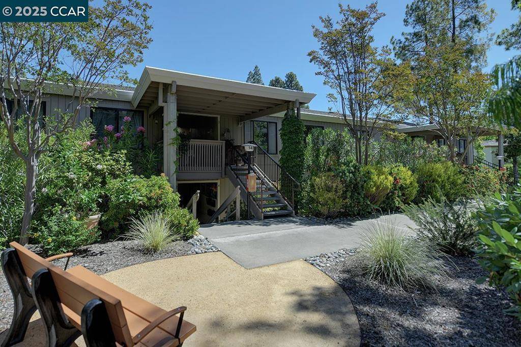 Walnut Creek, CA 94595,1400 Canyonwood #3