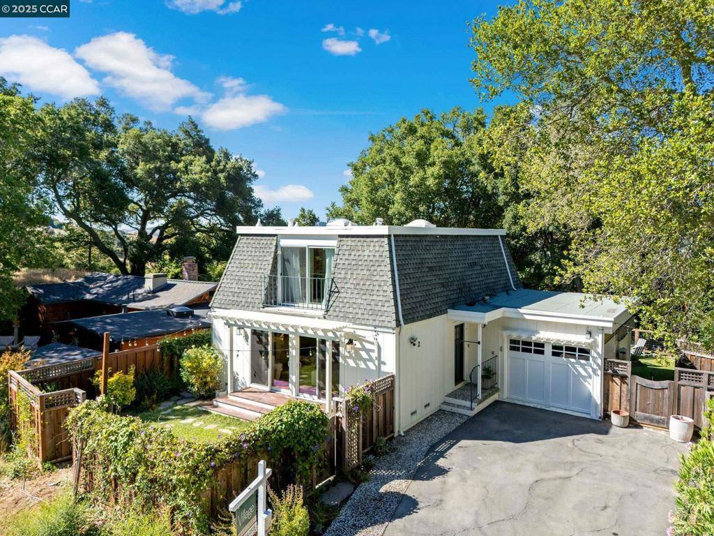 Orinda, CA 94563,2 Birch Ct