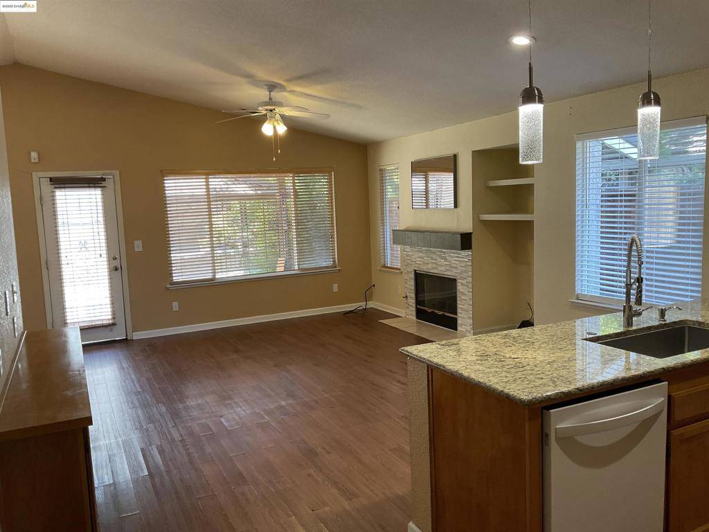 Antioch, CA 94531-8823,5196 Tehachapi Court