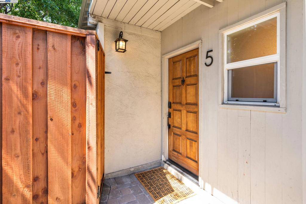 Alamo, CA 94507,1470 Danville blvd #5