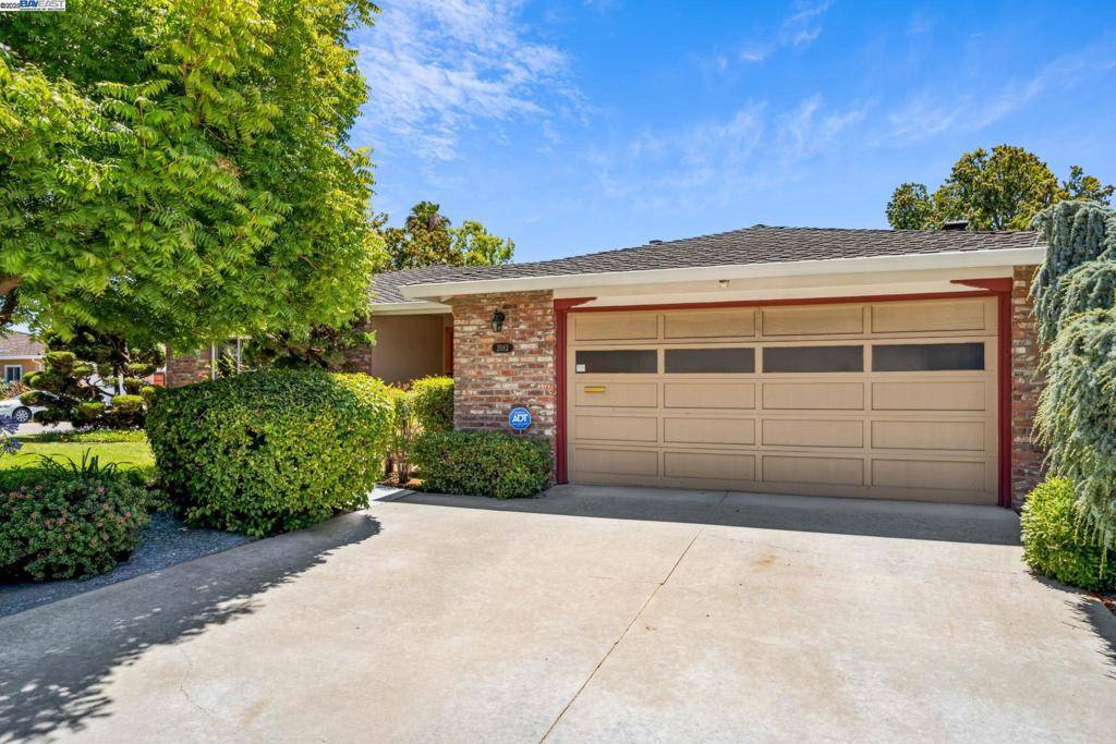 Fremont, CA 94539,2082 Boxwood Way