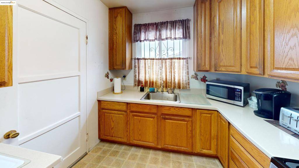San Pablo, CA 94806,2732 Clarendon Ct.