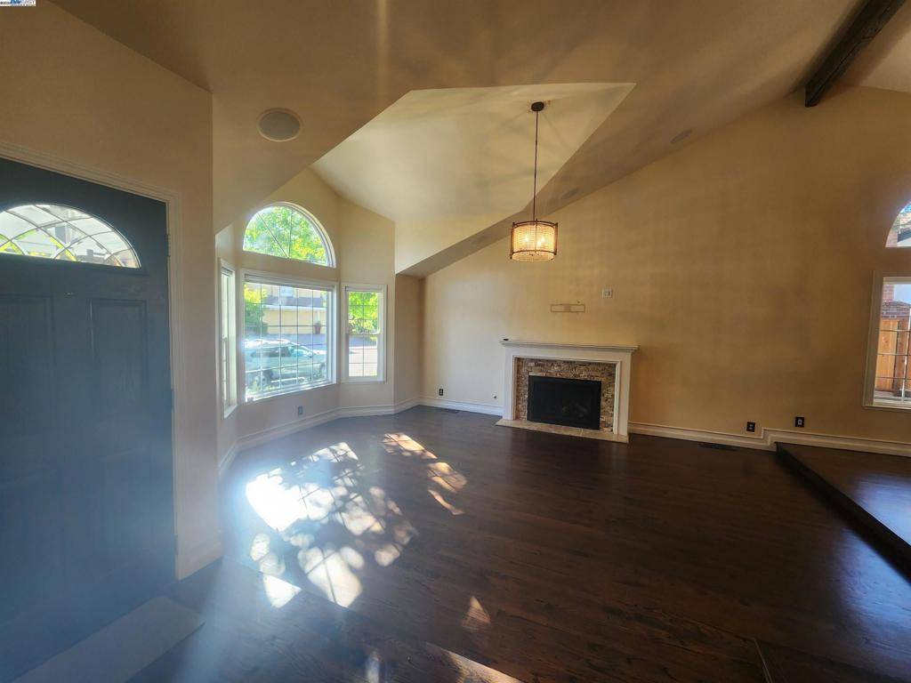 Pleasanton, CA 94566,1127 Mataro Ct