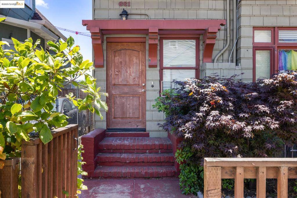 Oakland, CA 94609,665 39Th St
