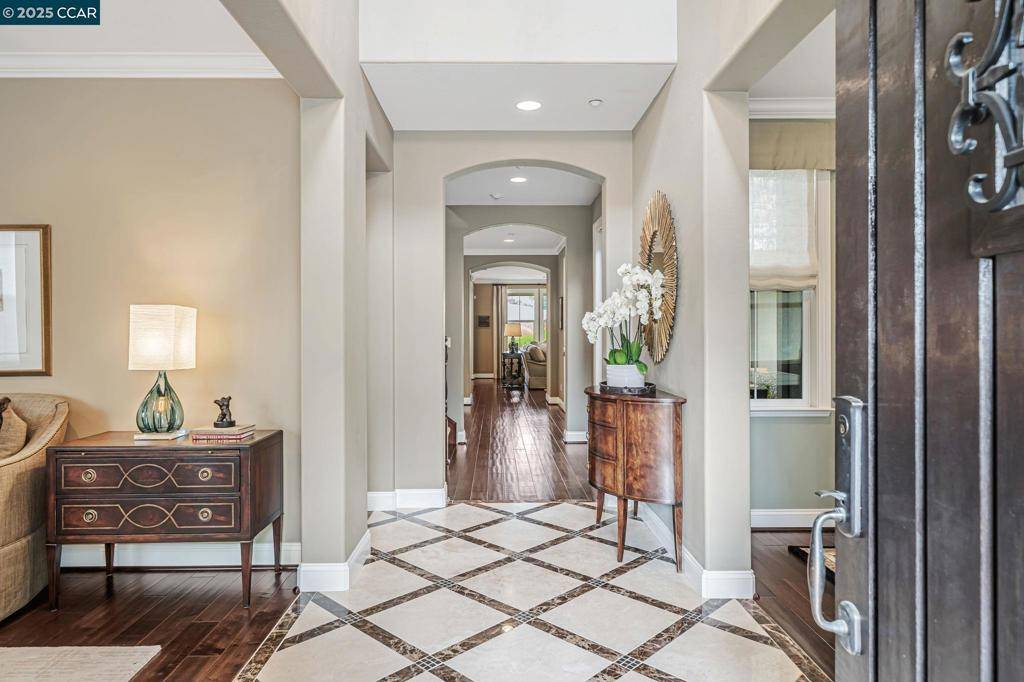 Danville, CA 94526,120 Tamarind Ln
