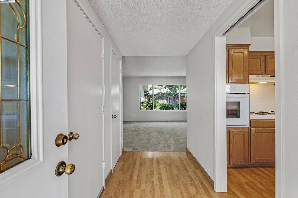Livermore, CA 94550,844 Wall St