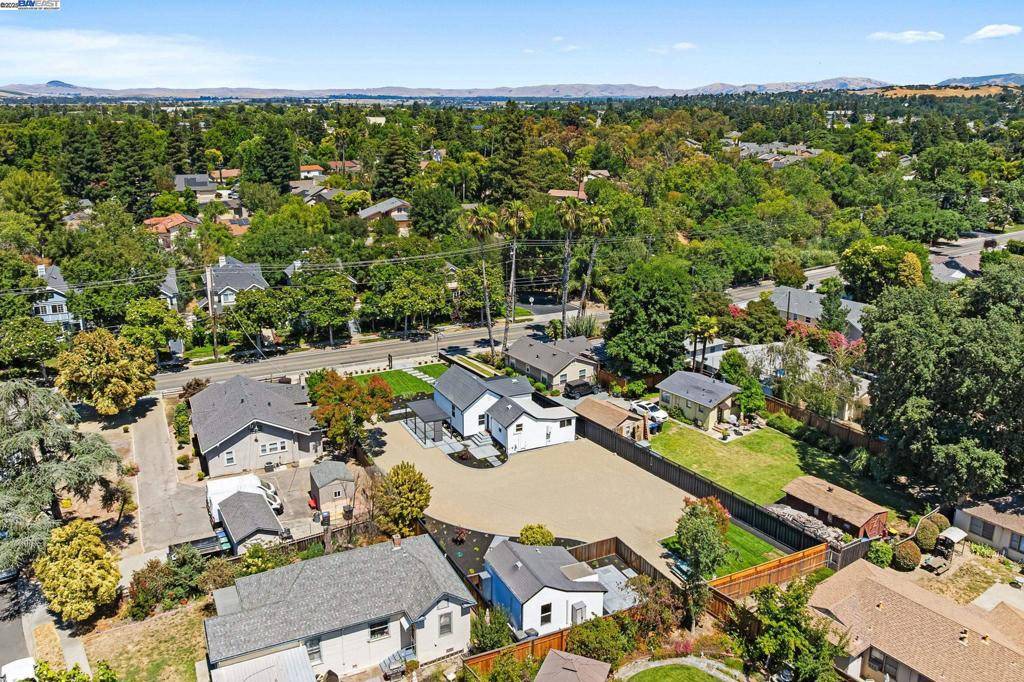 Pleasanton, CA 94566,1038 Division St