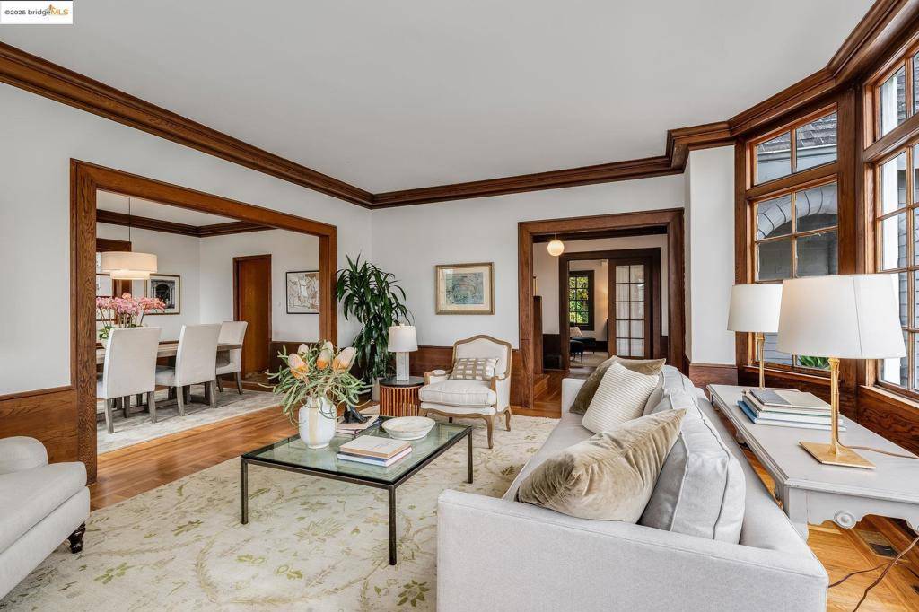 Berkeley, CA 94707,839 Mendocino Ave