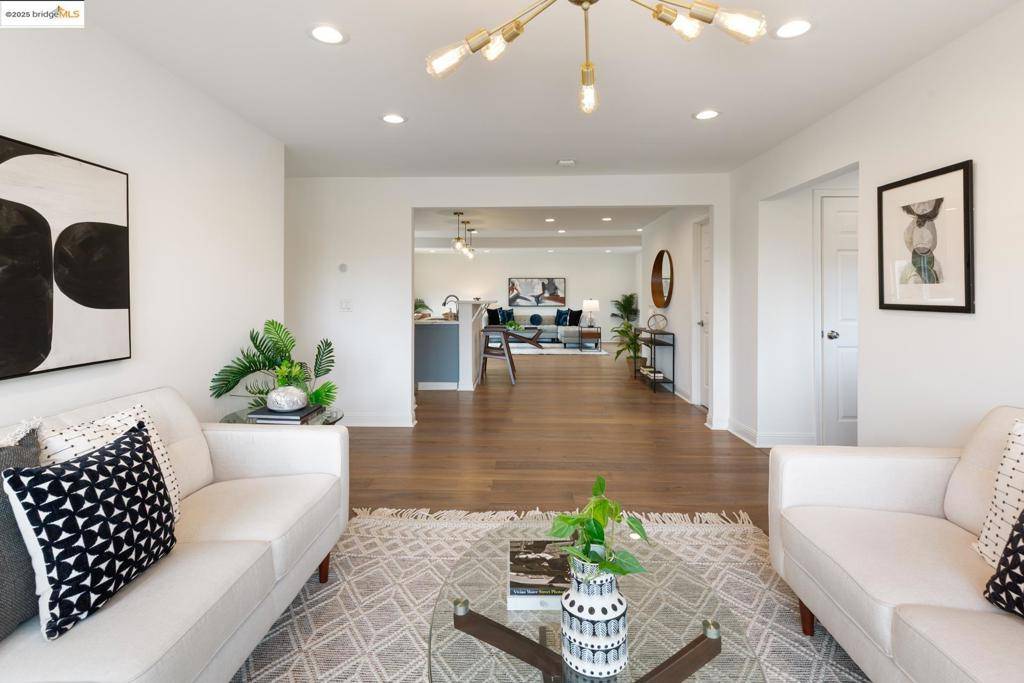 Oakland, CA 94619,4649 Fieldbrook Rd