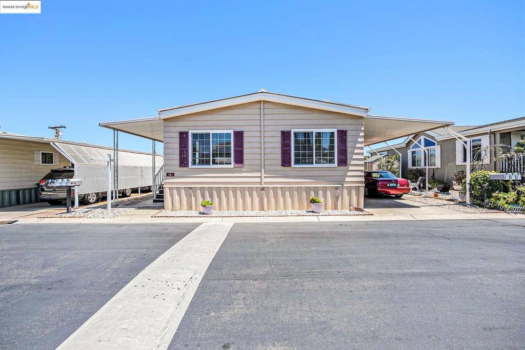 Oakley, CA 94561,121 Zartop