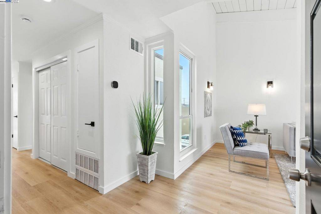 Daly City, CA 94014,100 Byrne St