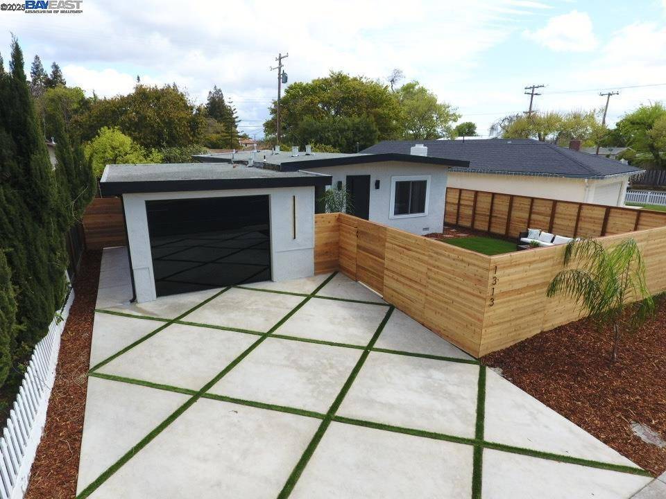 Santa Clara, CA 95051,1313 Kiely Blvd