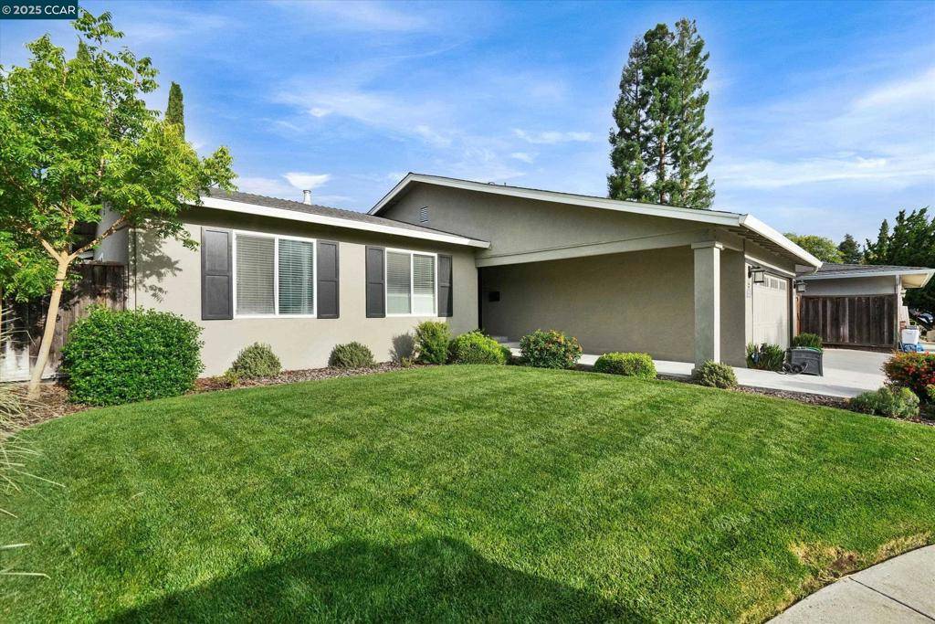 Pleasanton, CA 94588,5052 Glenwood Ct