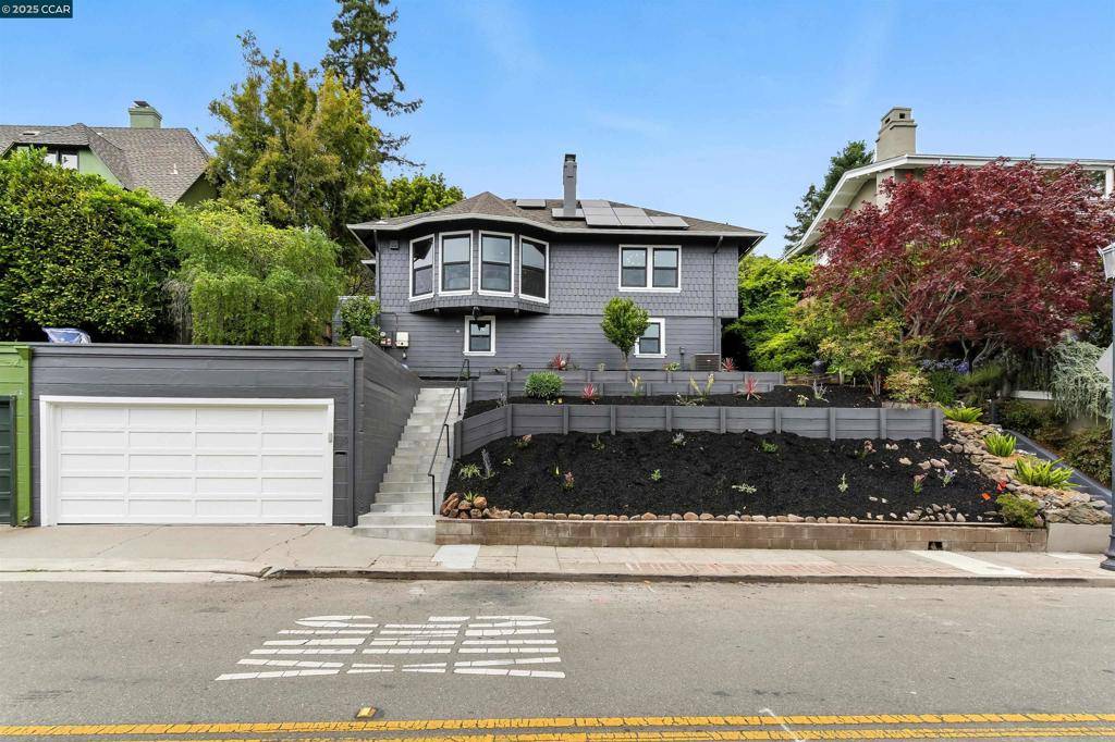 Oakland, CA 94618,5020 Golden Gate Ave
