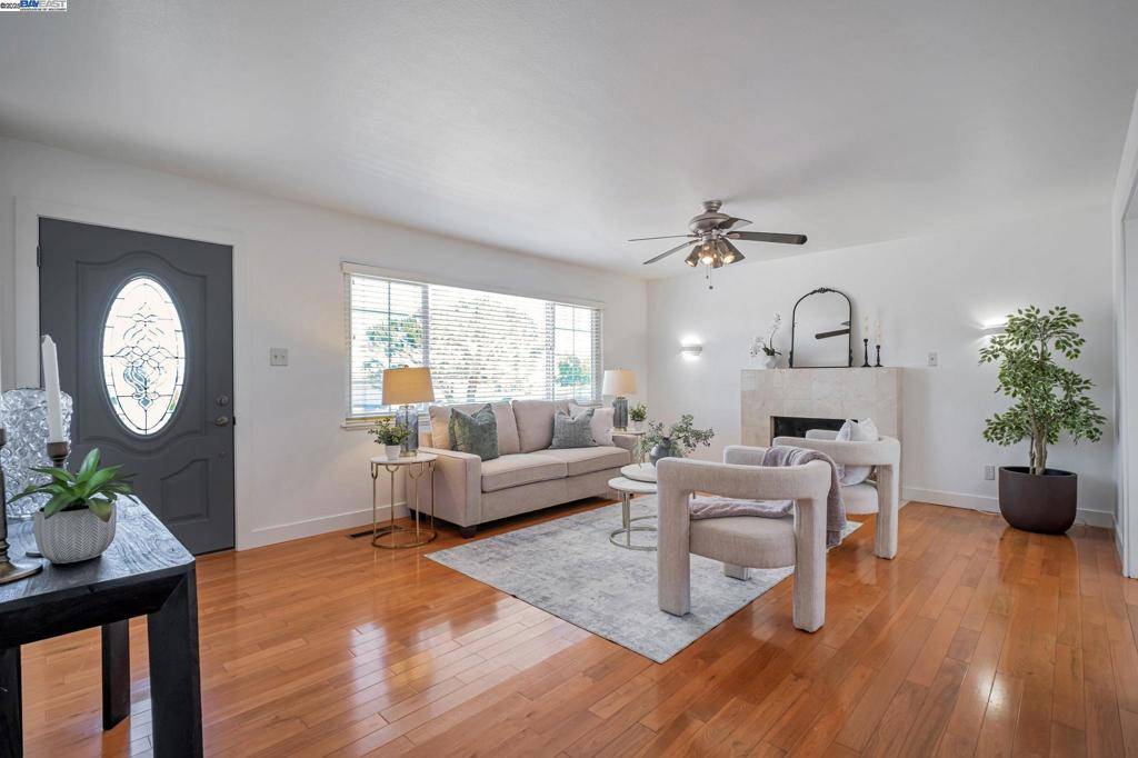 Castro Valley, CA 94546-1532,5232 Proctor Road
