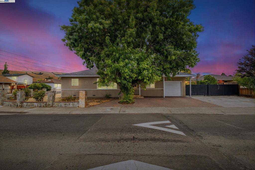Hayward, CA 94544,32306 Ithaca St