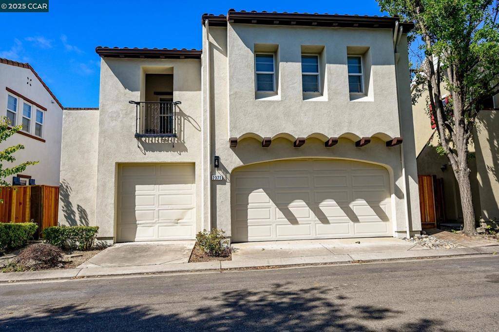 San Ramon, CA 94582,2371 Magnolia Bridge Dr