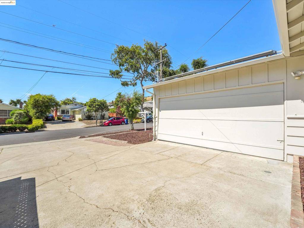 Hayward, CA 94544,589 Evangeline Way