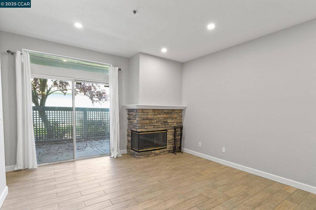 Pinole, CA 94564-2670,801 Waterford Pl