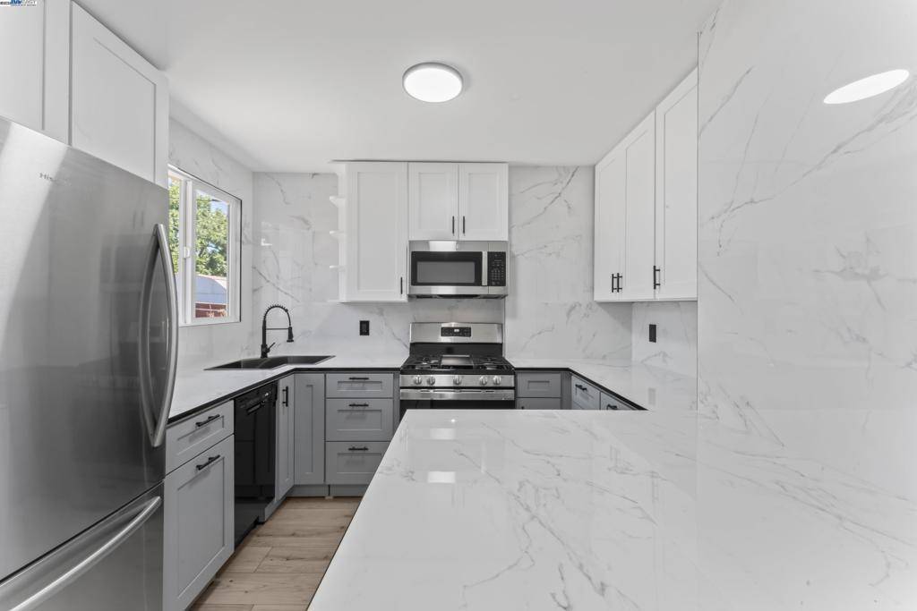 Vallejo, CA 94591,2512 Tennessee St