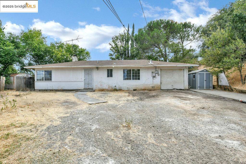 Martinez, CA 94553,3102 Pine St