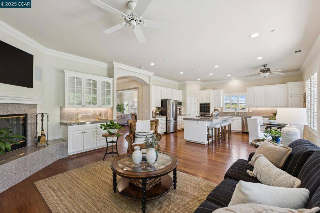 Clayton, CA 94517,109 Forest Hill