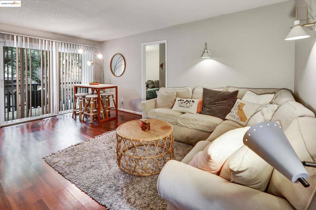 Berkeley, CA 94704,2 Panoramic Way #201