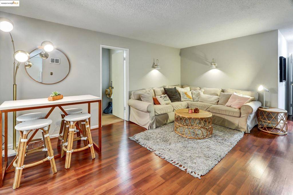Berkeley, CA 94704,2 Panoramic Way #201