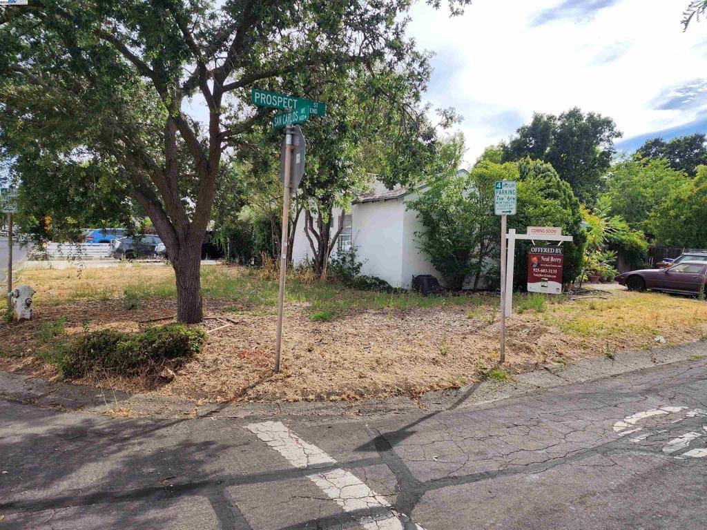 Concord, CA 94518,2996 Prospect St