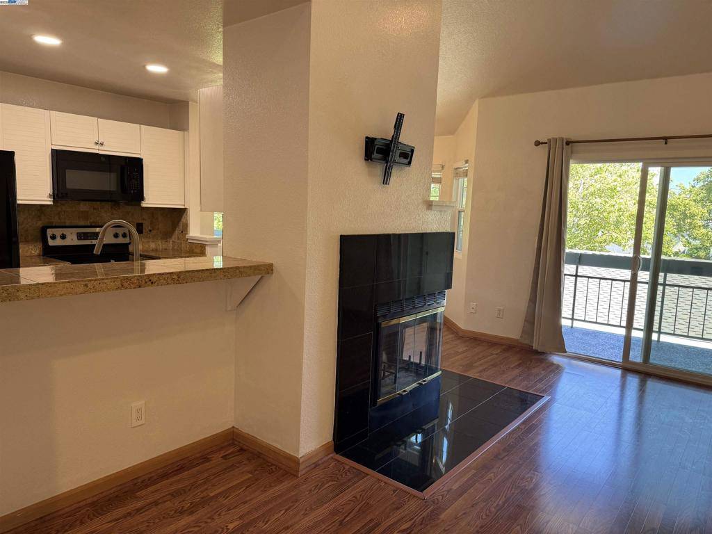 Pleasanton, CA 94588,7765 Canyon Meadow Cir