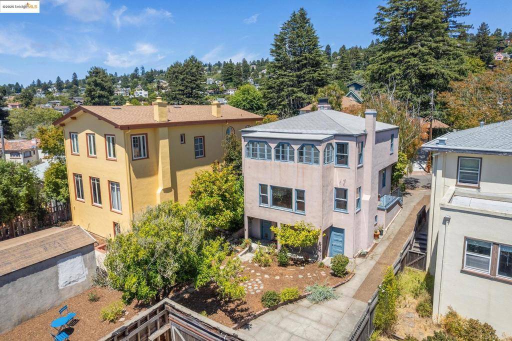 Berkeley, CA 94707,1110 Walnut St