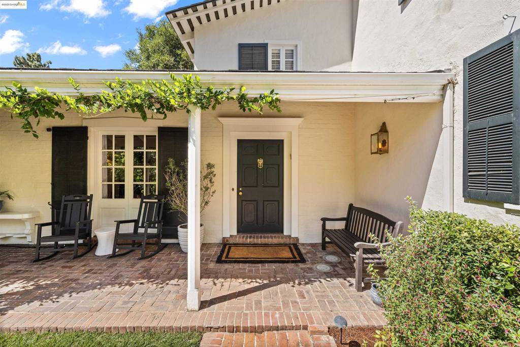Oakland, CA 94611,5701 La Salle Ave