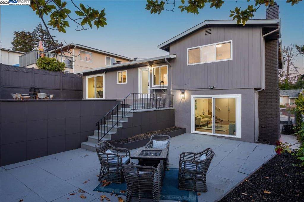 Oakland, CA 94605-5608,4847 Dunkirk Ave