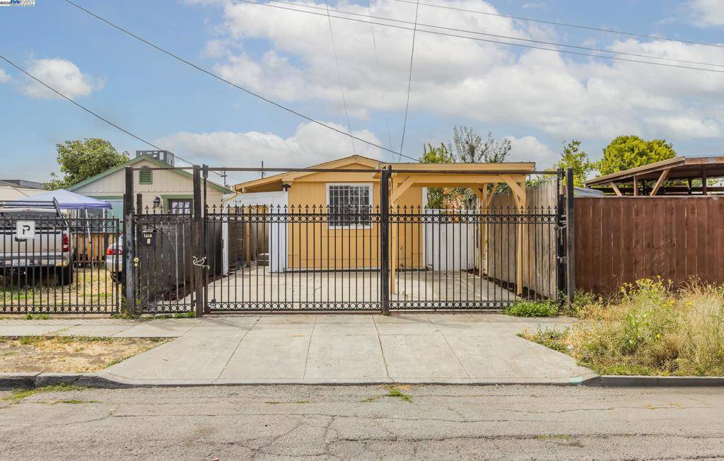 Oakland, CA 94621,1216 88Th Ave