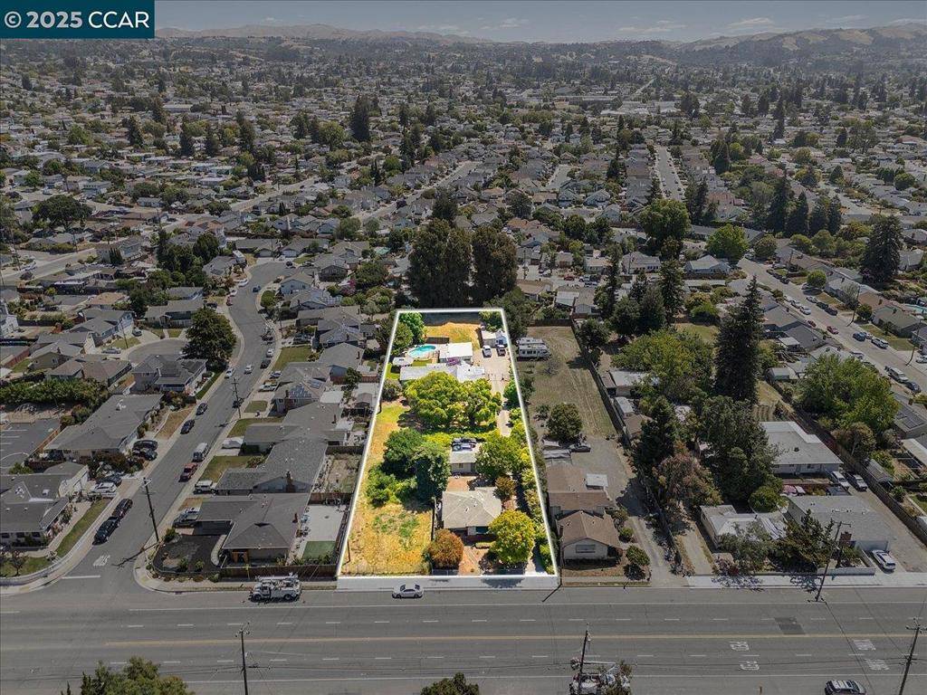 Castro Valley, CA 94546,19358 Lake Chabot Rd