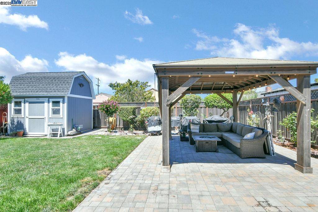San Lorenzo, CA 94580,1311 Via Manzanas