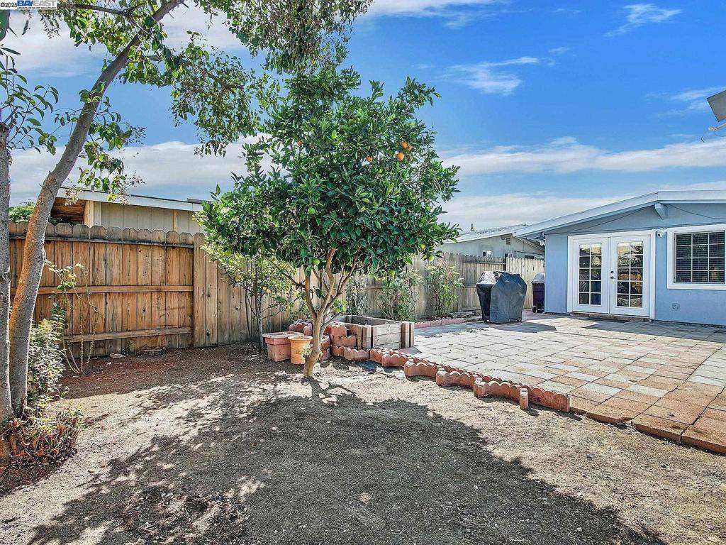 Hayward, CA 94545,27584 La Porte Ave