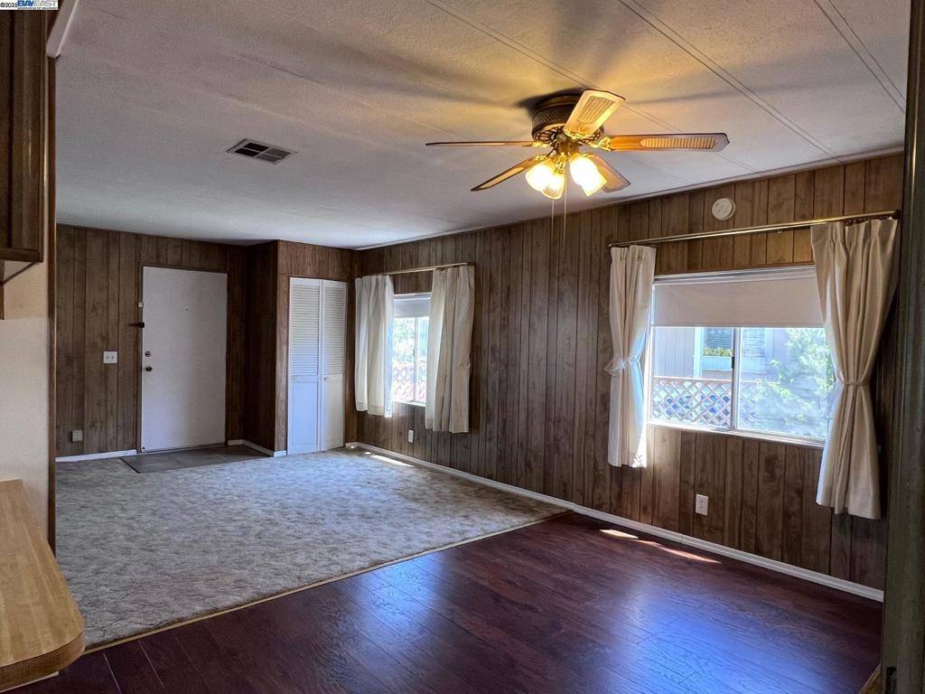 Hayward, CA 94544,1352 Chelsea Way