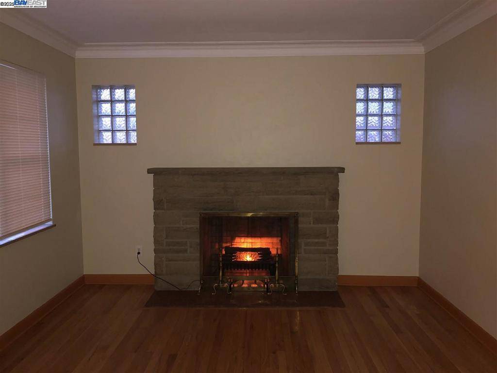 Brentwood, MO 63123,3928 Weber Rd