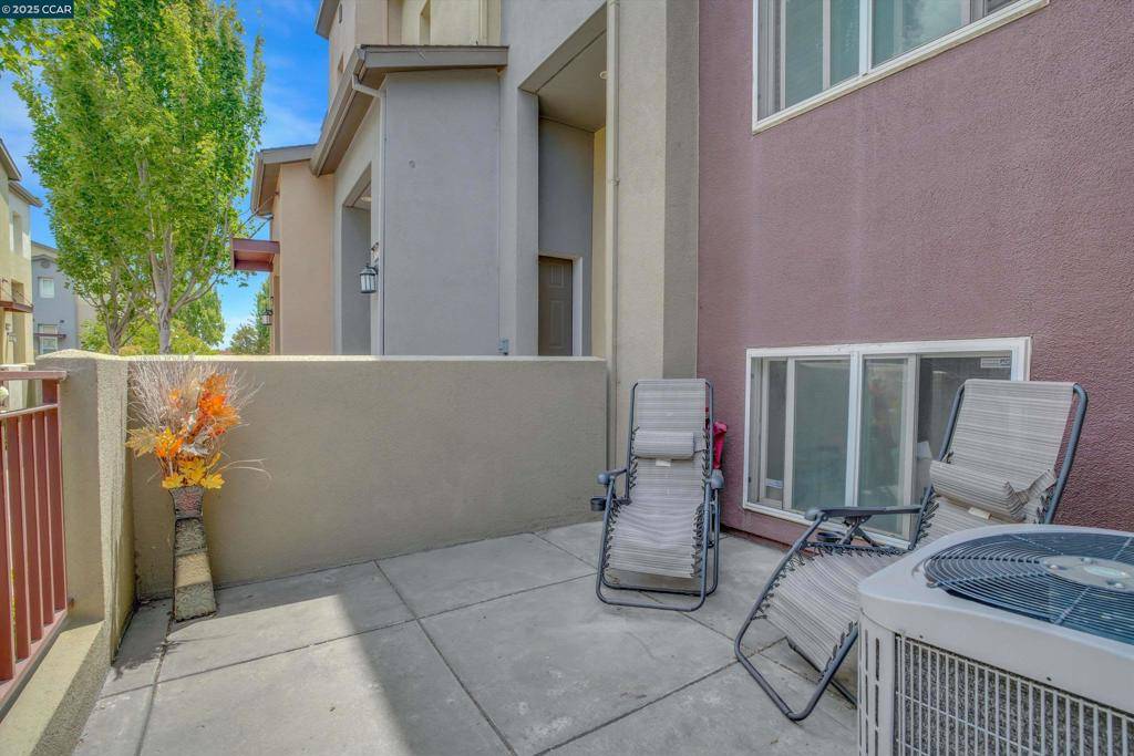 San Pablo, CA 94806,2725 Holly St