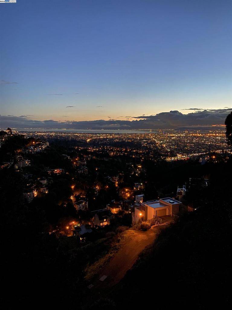 Berkeley, CA 94705,1106 Besito Ave