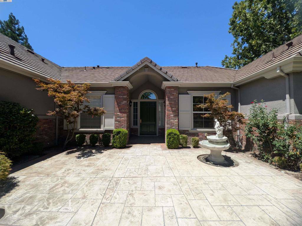 Pleasanton, CA 94588,2588 Wilde Ave