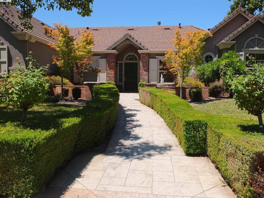 Pleasanton, CA 94588,2588 Wilde Ave