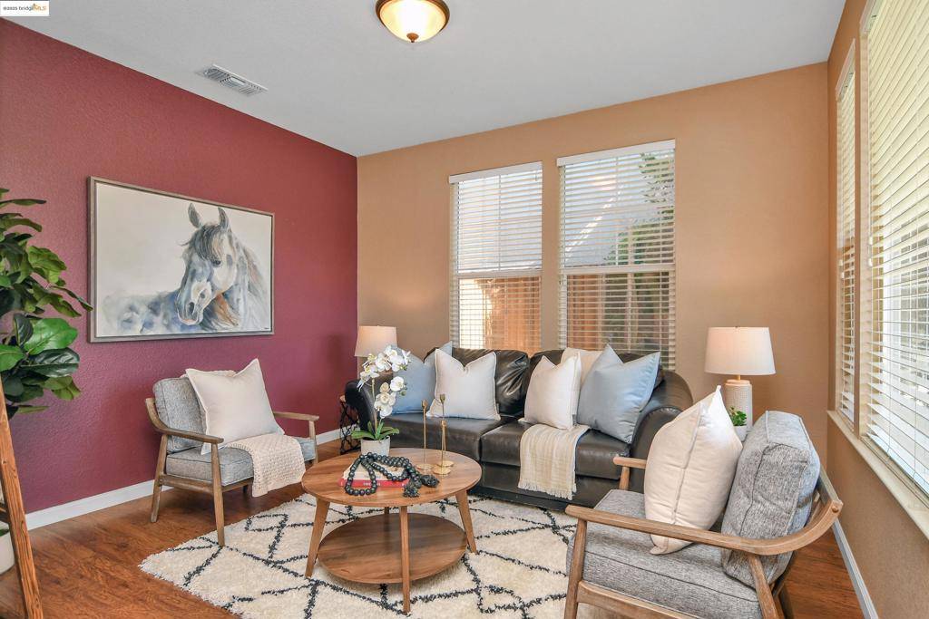 Discovery Bay, CA 94505,274 Cumberland Way