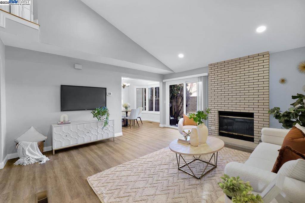 Dublin, CA 94568,7876 Gate Way