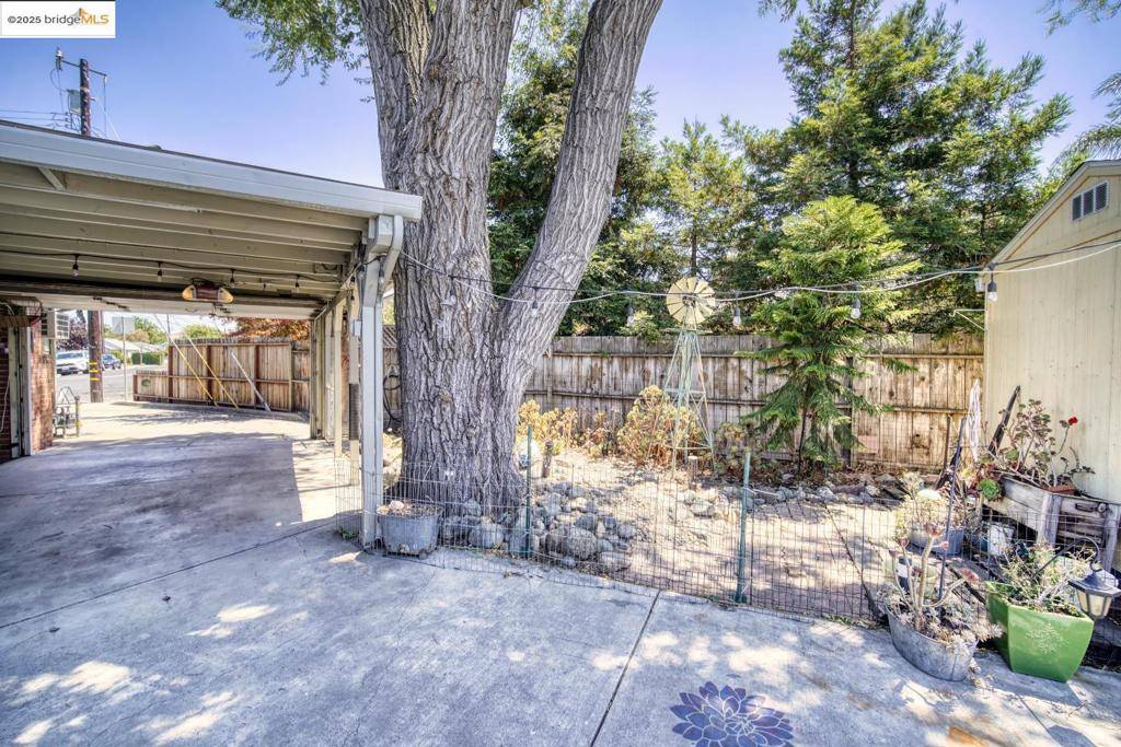 Concord, CA 94520,2821 Ponderosa  Drive